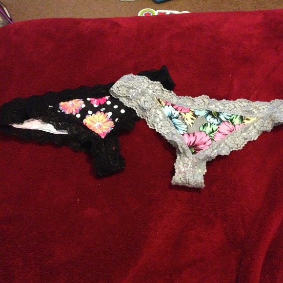 ❌SOLD PP 2 dena_did_it❌ VS Pink:2Cheekster Panties
