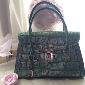 Dooney &Bourke Authentic green handbag