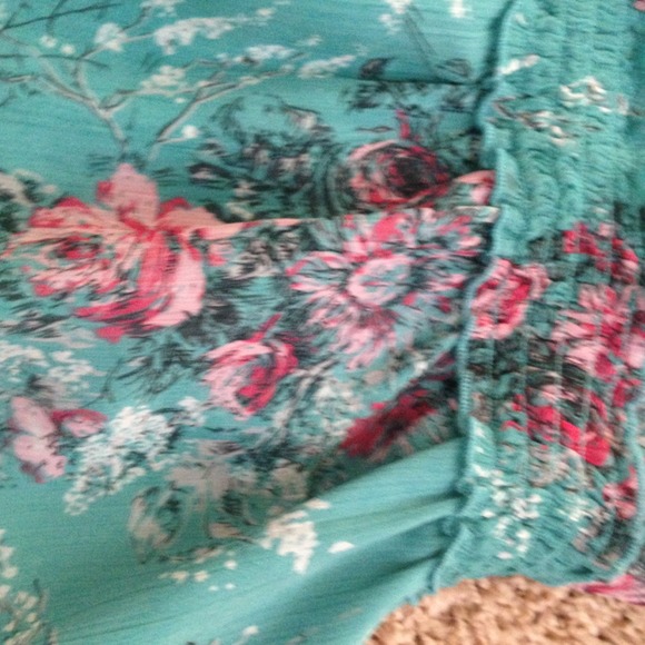 Blouse - Picture 3 of 4