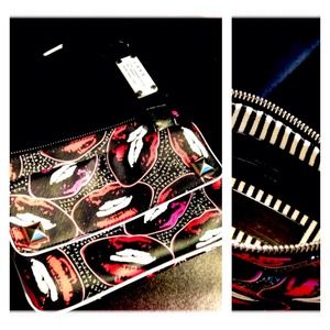 L.A.M.B. lips crossbody bag