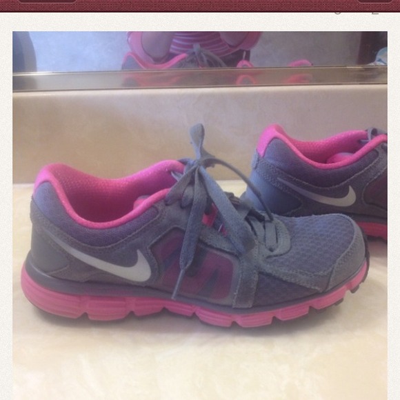 Nike Gray and pink Sneakers
