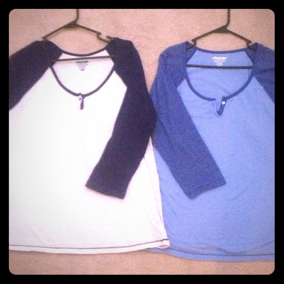 ❌Sold in Bundle❌ 2 Old Navy Vintage Baseball Tees