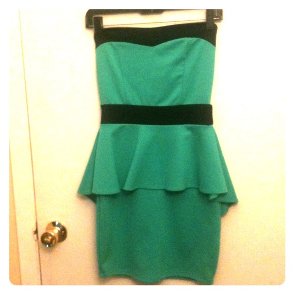 ❌Traded❌Sexy Peplum Dress❤🔥