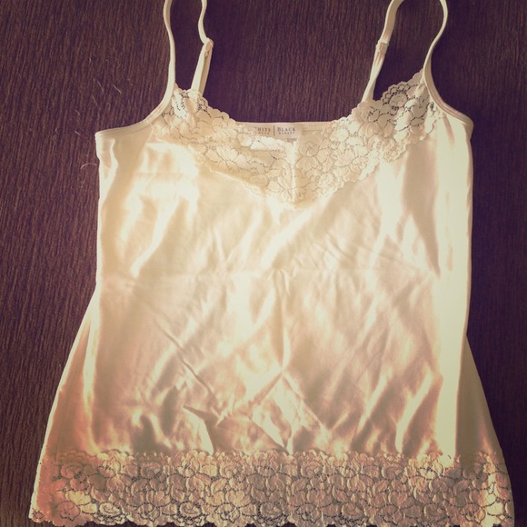 White House black market lace tank. Must have!!
