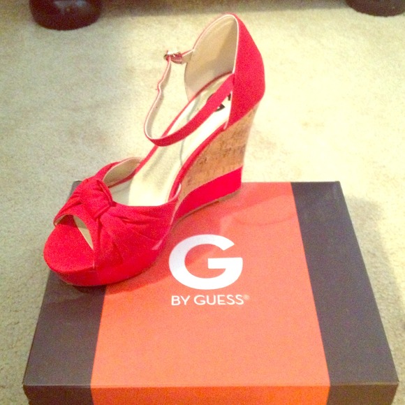 ✨SOLD✨Flirty Red Guess Sandal Wedges!