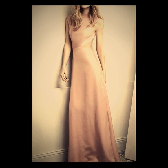 Rose gold long gown. - Picture 2 of 4