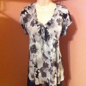 Shades of gray top