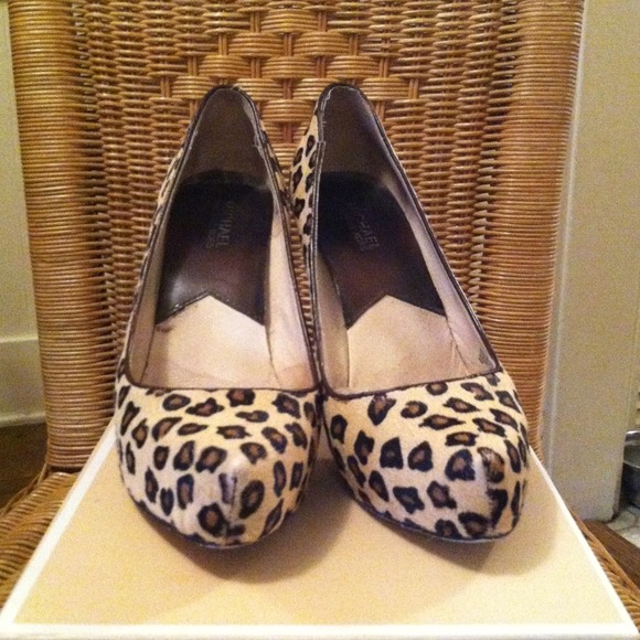 Michael Kors cheetah  pumps!🐆