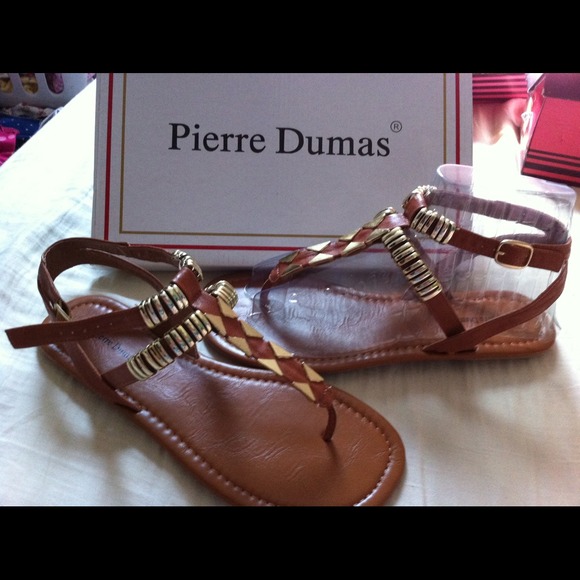 Pierre Dumas Shoes - 🚫Reserved🚫 til 7/1Pierre Dumas Sandals