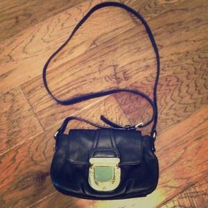 Micheal Kors Cross body purse