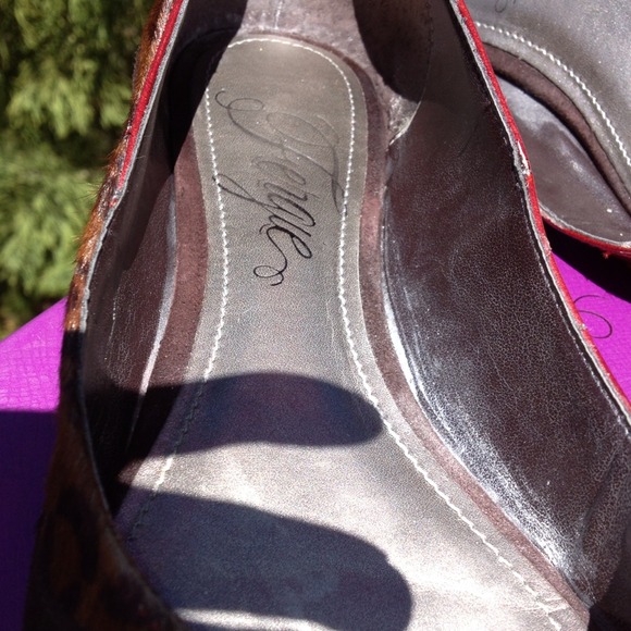 FERGIE Flats size 6 - Picture 3 of 4