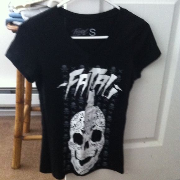 Fatal shirt w skull - Picture 1 of 2