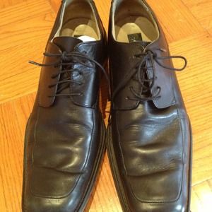 Black laced Kenneth Cole shoes
