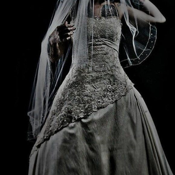 Maggie Soterro wedding dress