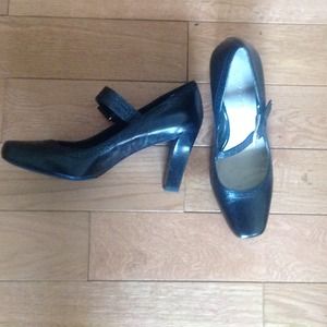 Shoes - Mary Jane pumps
