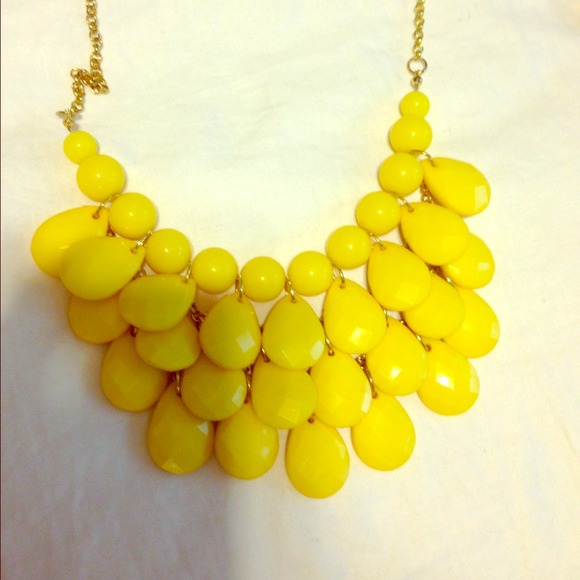 Yellow bubble bib necklace
