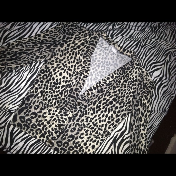 Cheetah print cardigan 😌🐾