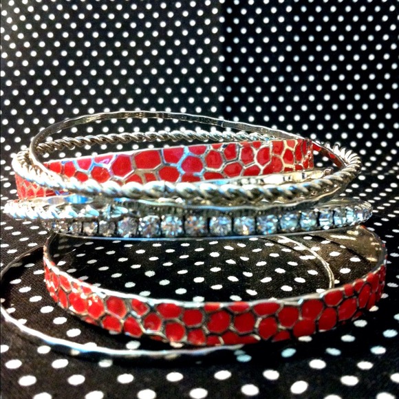 Coral and Silver Bangle Set (8 pieces altogether) - Picture 3 of 4