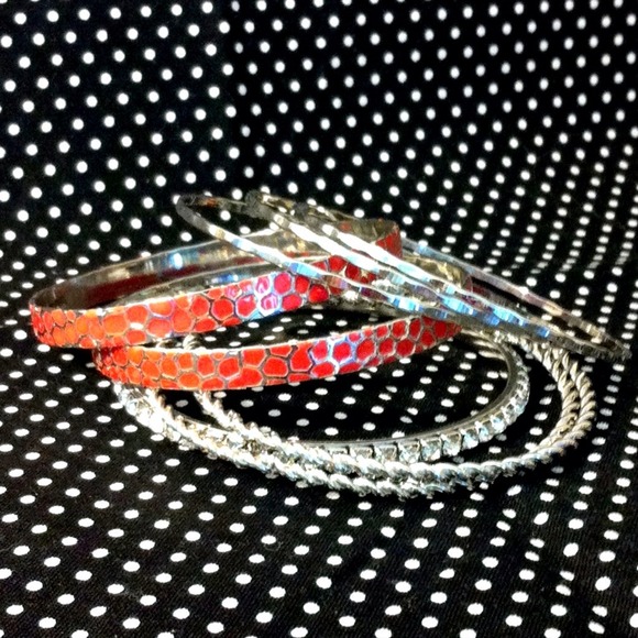 Coral and Silver Bangle Set (8 pieces altogether) - Picture 4 of 4