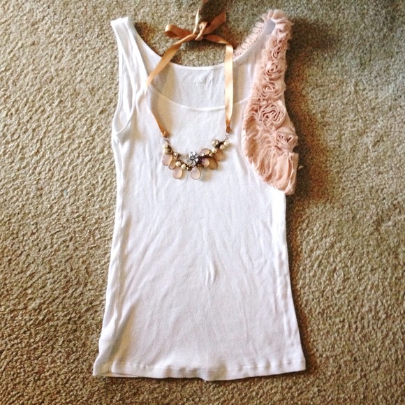 SOLD! LOFT Rose Tank