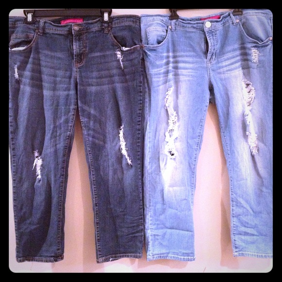 2 pairs of jeans size 18, Capri length
