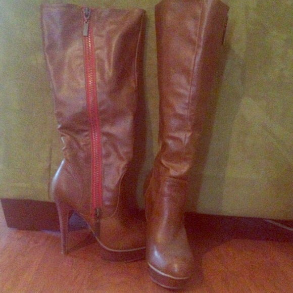 Bakers / zigi project boots size 8.5