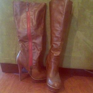 Bakers / zigi project boots size 8.5