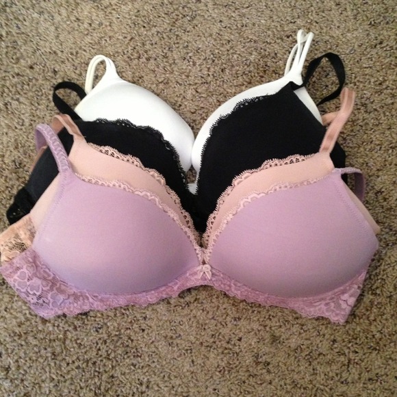 Victoria secrets bras size 36d