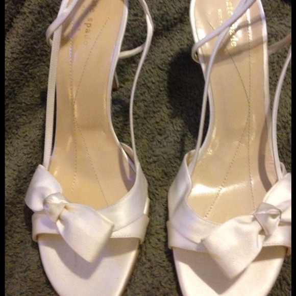 Kate spade lover dyeable white heels sz 10 new