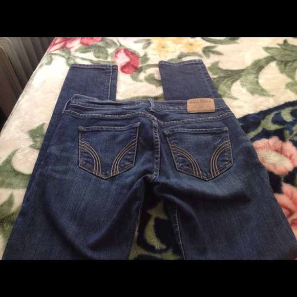 Hollister skinny jeans