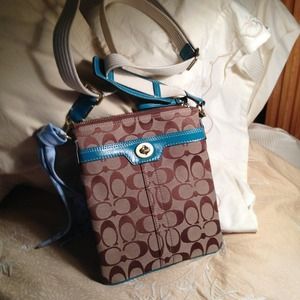 Coach shoulder bag