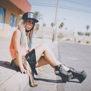 Jeffrey Campbell Holy Platform Size 6