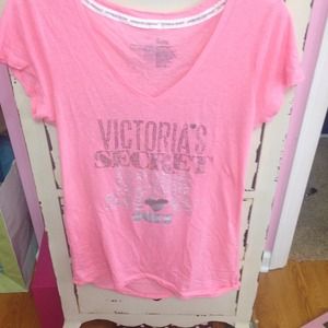 ⛔️SOLD⛔️ Victoria's Secret 2012 Fashion Show Shirt