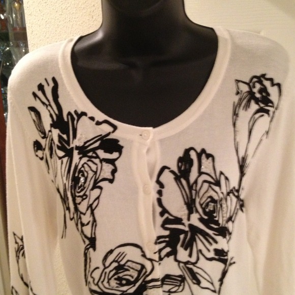 SOLD Cardigan Sweater - Picture 3 of 3