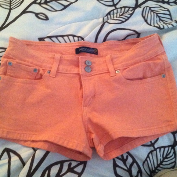 Orange pair of never worn Levi's shorts!
