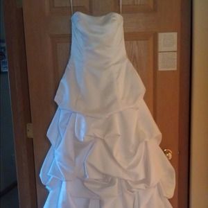 Wedding dress
