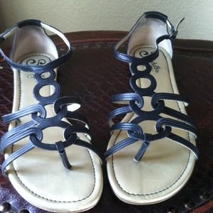 Cute pre loved strappy flat sandles