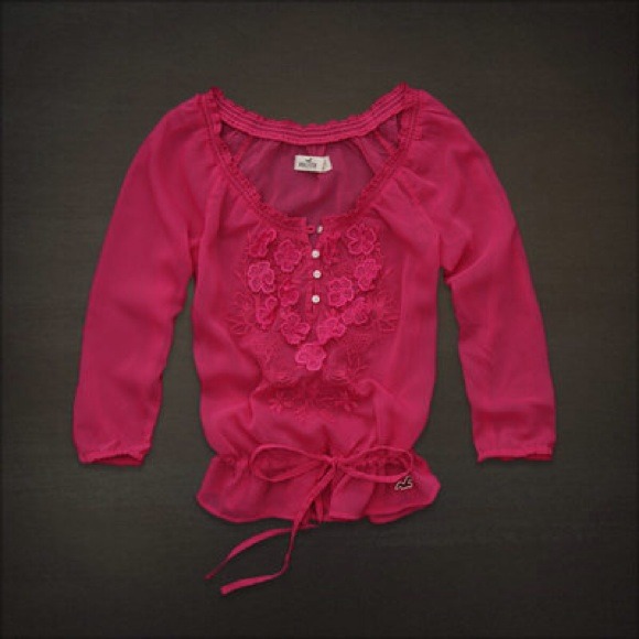 Hollister pink shear top JUST REDUCED!!!