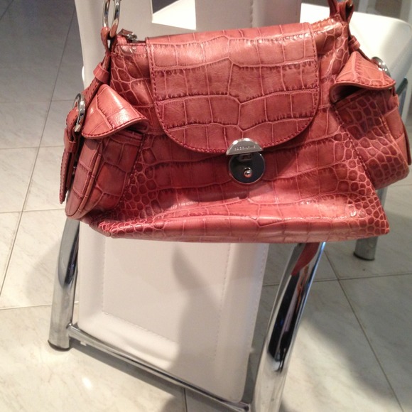 Italian Leather skin bag