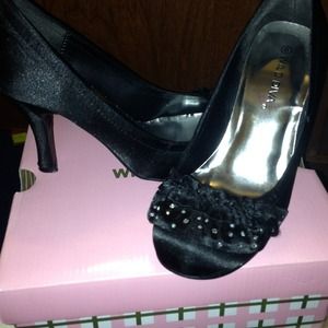 Short cute black heels