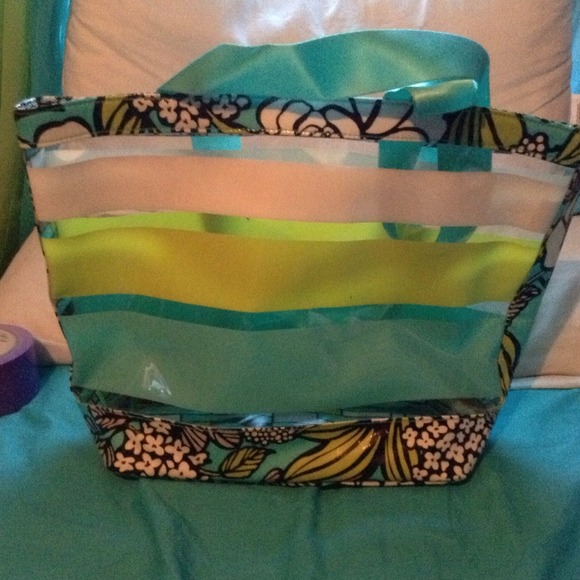Vera Bradley plastic tote