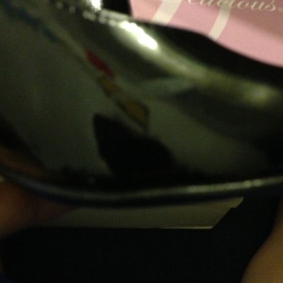 Black glossy heels - Picture 4 of 4