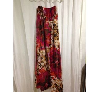 ✂PRICE CUT✂Floral Maxi Dress