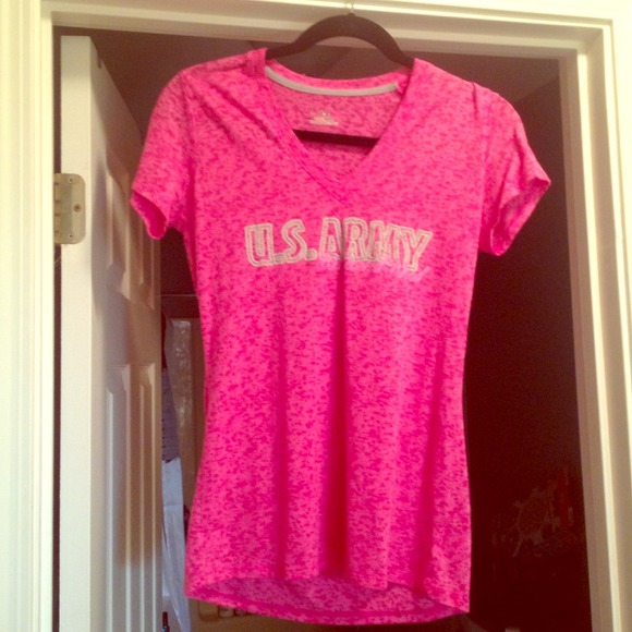 SOLD !Hot pink under armour us army shirt