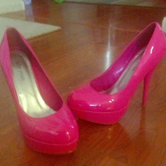 Hot pink CathyJean heels