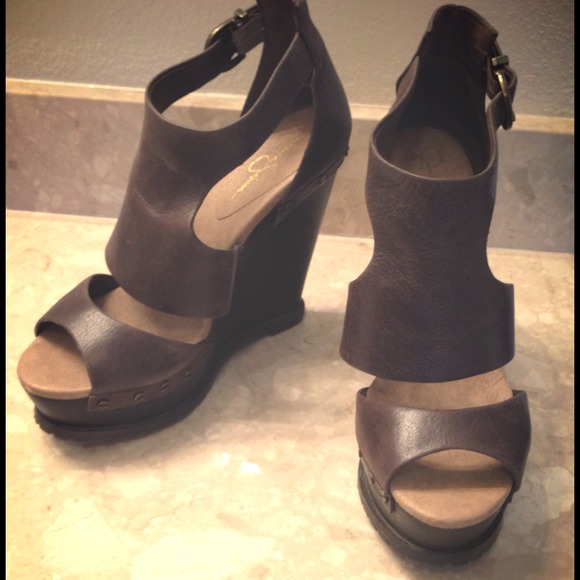 Jessica Simpson 9 1/2 in great shape!