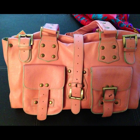 ✅REDUCED✅Pink Leather-Tess Loriani Milano purse❤ - Picture 4 of 4