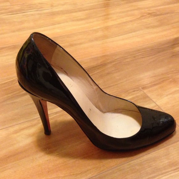 christian louboutin decollete 37.5 christian louboutin decollete 37.5