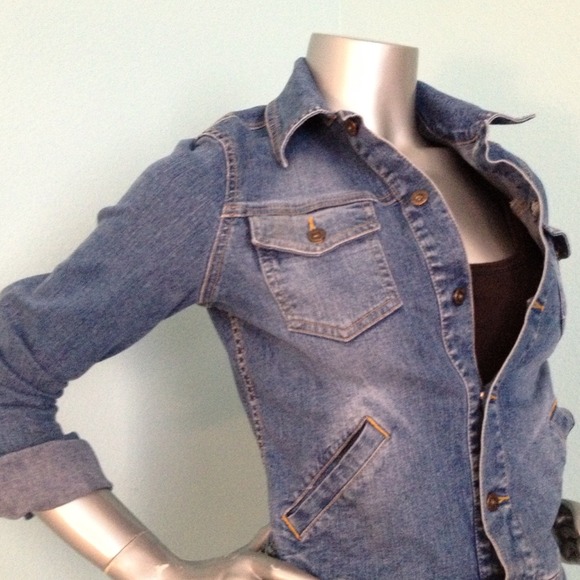 Tommy Hilfiger jean jacket size small - Picture 2 of 3