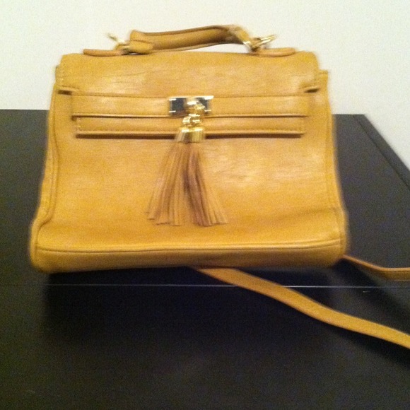 Mustard leather purse